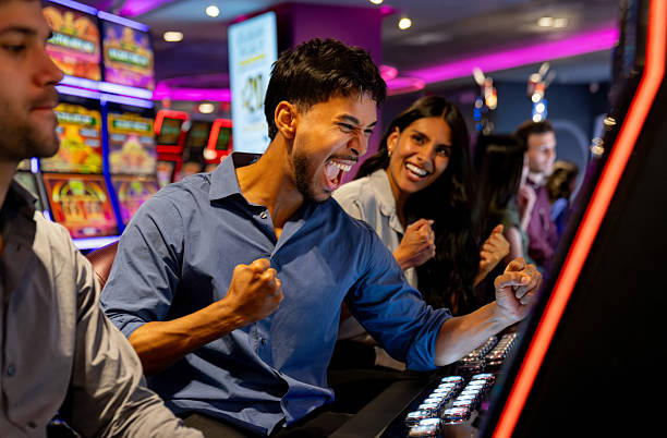 Live dealer managing Dream Number round at slot88 wibu69jp studio